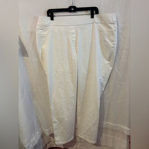 JM Collection Women’s White Slim Leg‎ Stretch Pants Size 18W